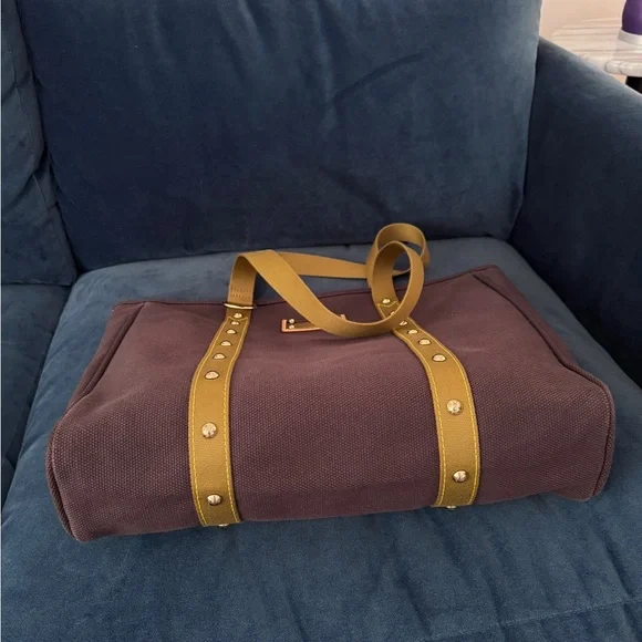 Louis Vuitton LV Cup‎ Antigua Cabas
GM Tote Bag Brown Khaki - Picture 13 of 13